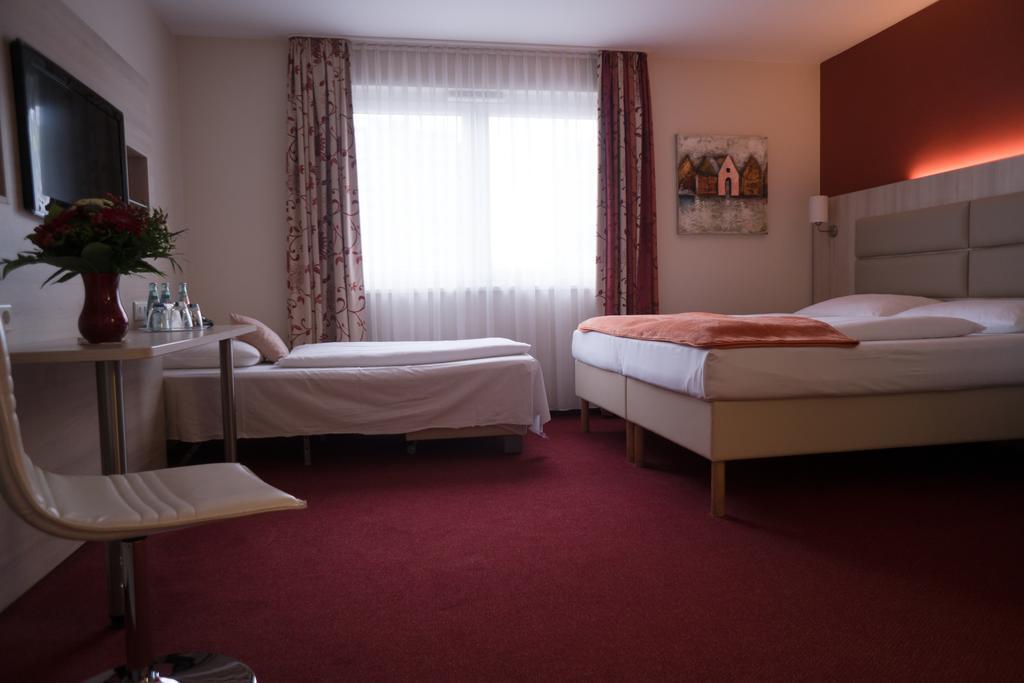 Hotel Roedelheimer Hof - Am Wasserturm Frankfurt nad Menem Pokój zdjęcie