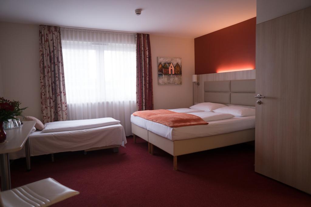 Hotel Roedelheimer Hof - Am Wasserturm Frankfurt nad Menem Pokój zdjęcie