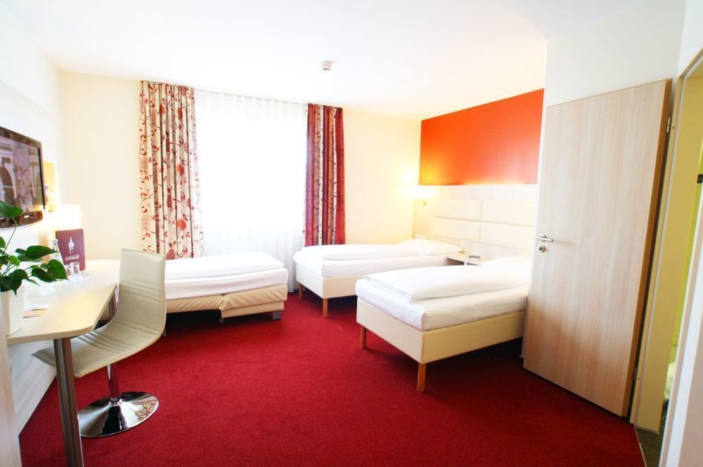 Hotel Roedelheimer Hof - Am Wasserturm Frankfurt nad Menem Zewnętrze zdjęcie
